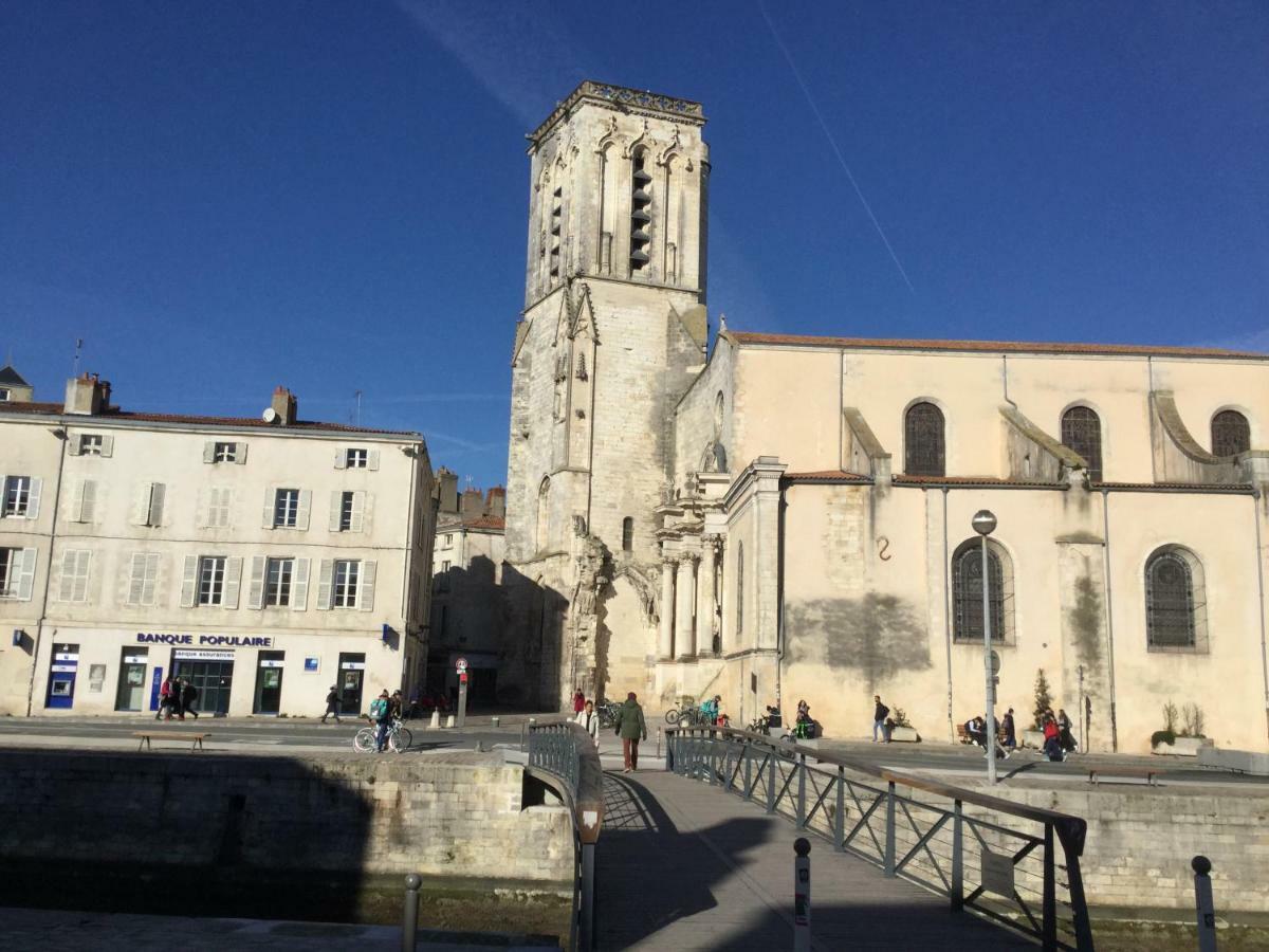 Appartement Centre Ville Pres Du Port Avec Parking Et Wifi La Rochelle  Exterior foto