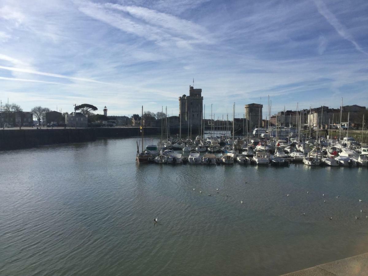 Appartement Centre Ville Pres Du Port Avec Parking Et Wifi La Rochelle  Exterior foto